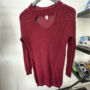 Burgundy knit sweater with cut-out detail